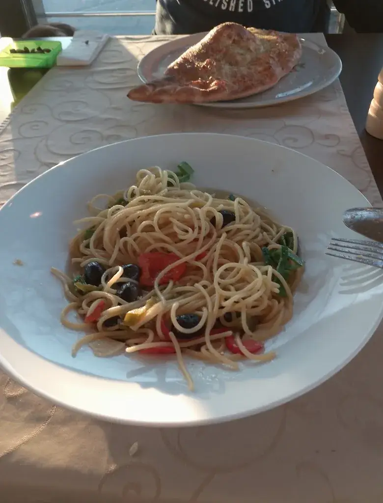 Dani_Restaurant Pizzeria Palazzo_Bürmoos_review