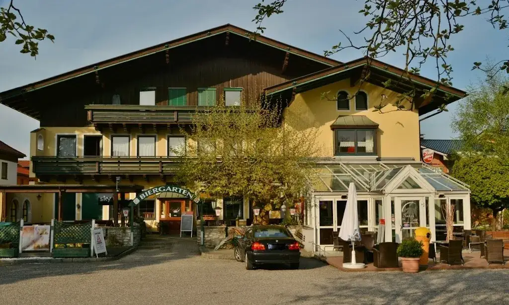 Gasthaus Fersterer restaurant à Bürmoos