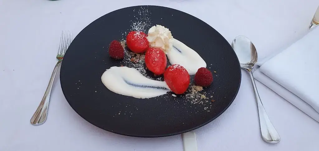 Herwig Rehatschek_Restaurant im Privathotel Das Schmidt_Mörbisch am See_avis