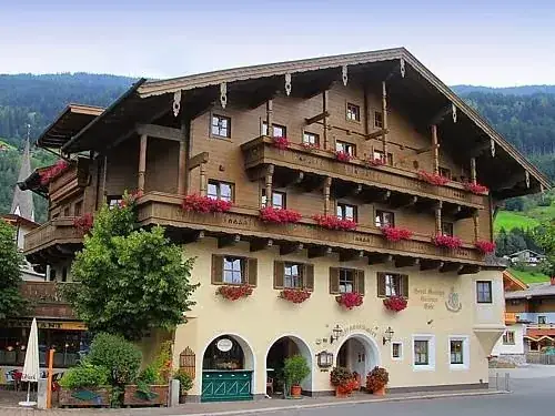 Landhotel Kaserer ristorante a Bramberg am Wildkogel