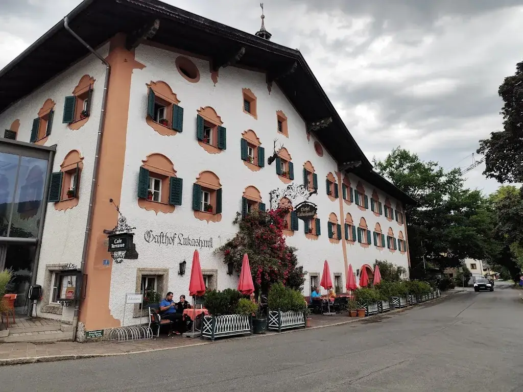 Matt Brown_Hotel Lukashansl_Bruck an der Großglocknerstraße_avis