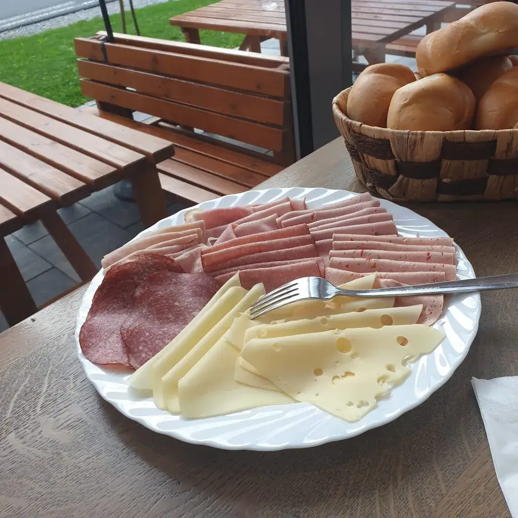 Menu_Genussplatzl Eben - Imbiss, Fleisch & Wurst_Eben im Pongau_image_8