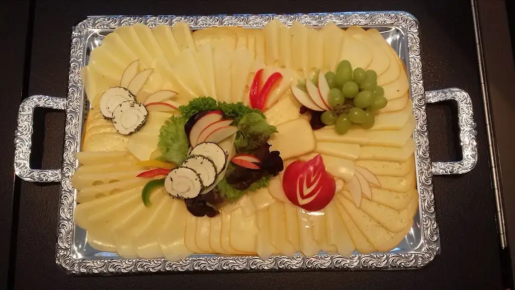 Genussplatzl Eben - Imbiss, Fleisch & Wurst_Eben im Pongau_slider_image_3