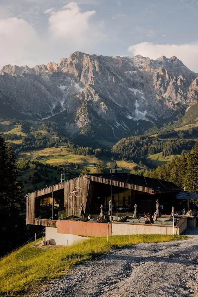 Christoph Eberl_Die Deantnerin_Dienten am Hochkönig_avis