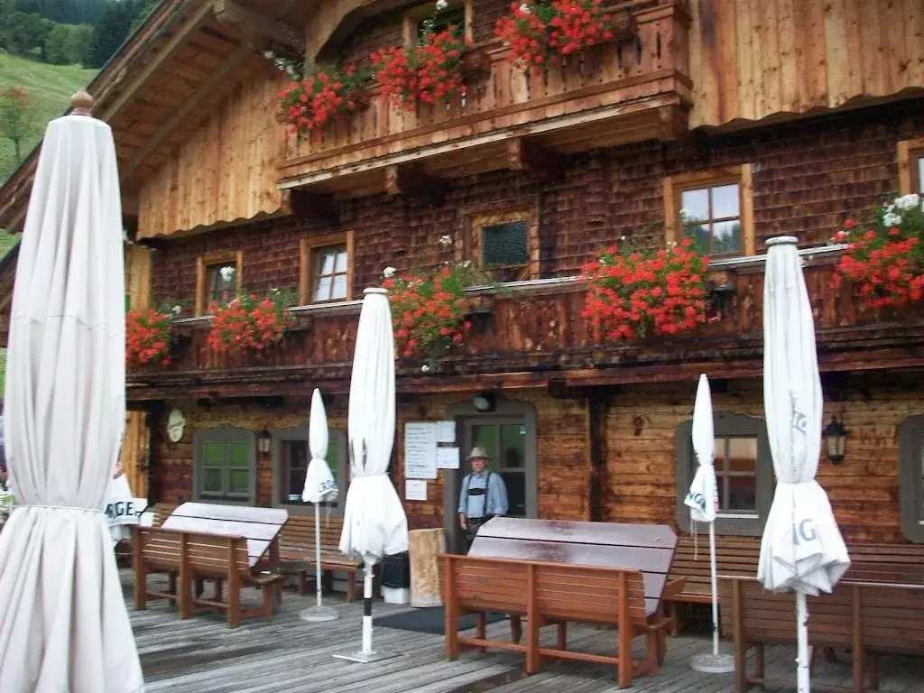 Jausenstation Almhäusl restaurant in Dienten am Hochkönig
