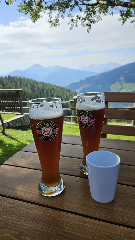 Maria Albrecht_Huberalm_Dienten am Hochkönig_review