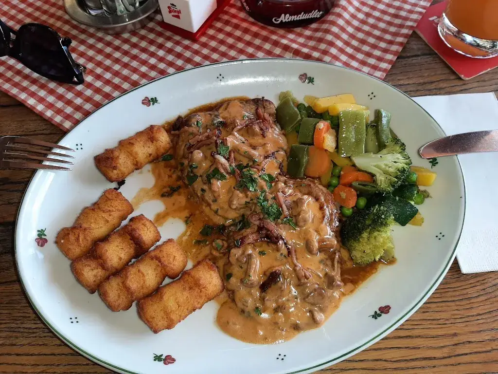 Ana “Dogma” Posavec_Dorfkrämerei_Dorfgastein_avis