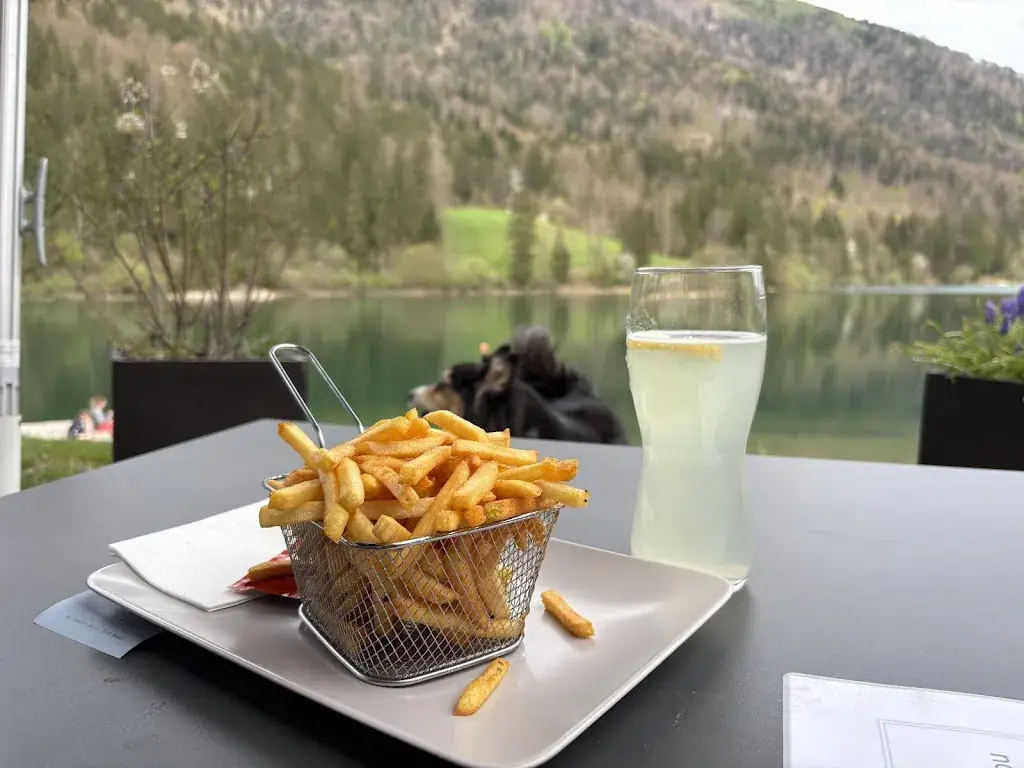 Maggie_Lago Bar_Faistenau_review
