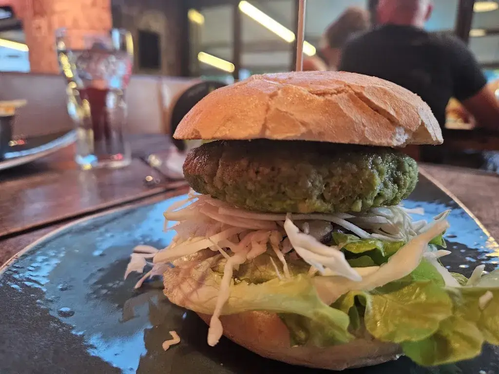 Amit Hayile_Paularei_Flachau_recensione