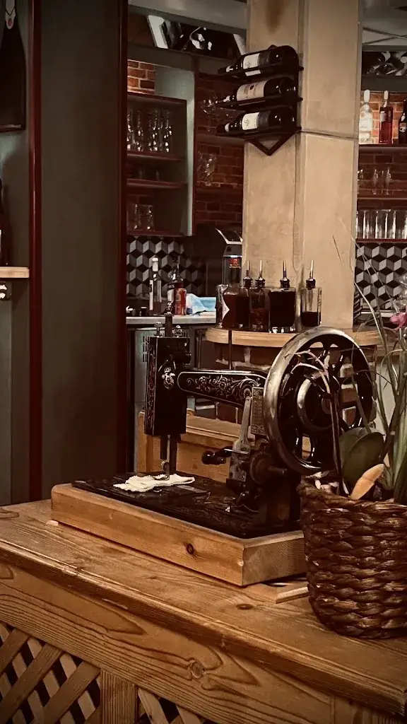 Koen van Dieren_Mamma Norica_Filzmoos_review