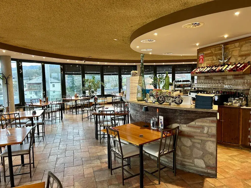 LOMBARDO | Pizza Per Tutti - Ristorante ristorante a Eugendorf