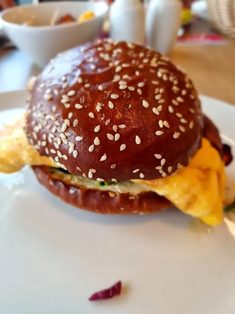 Branimir Kovačević_mömax Restaurant Eugendorf_Eugendorf_review