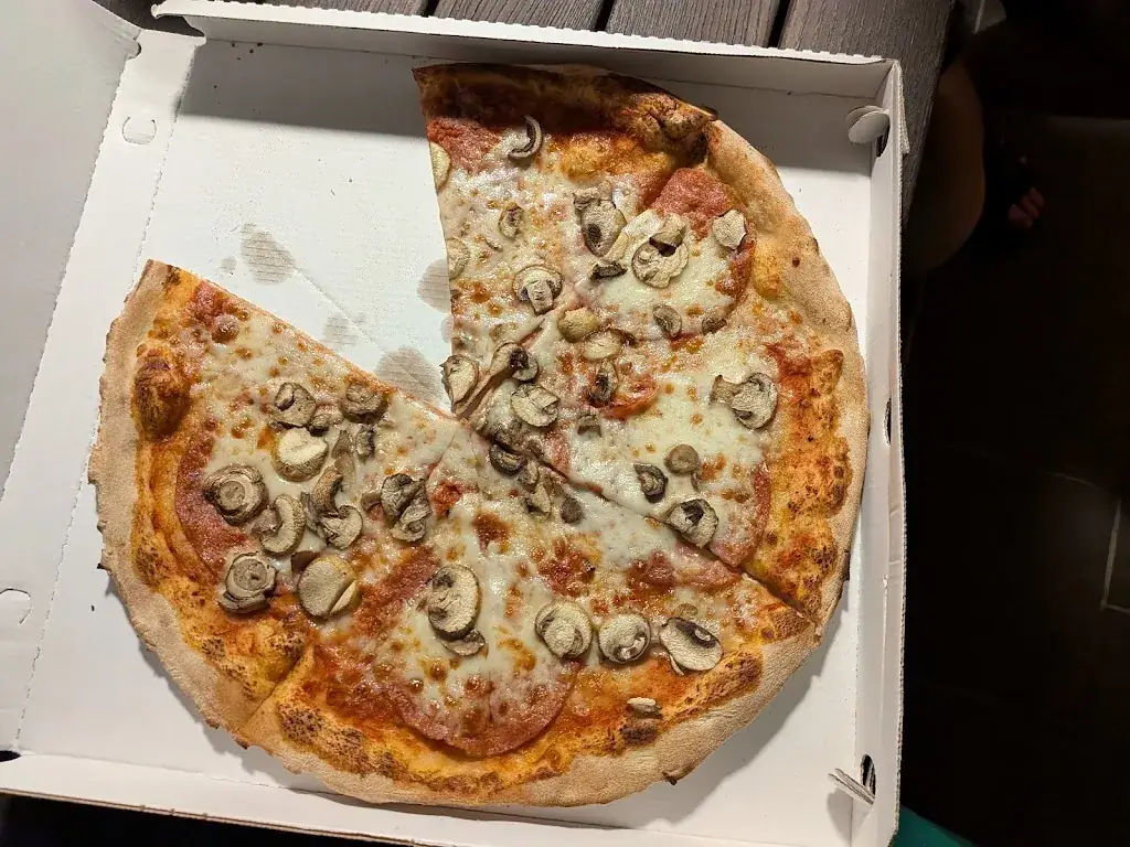 Jenifer Murphy_Pizzeria Meliana | Ehem. Magno Elsbethen_Elsbethen_review