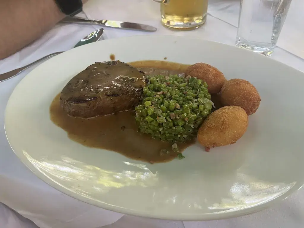 Lejda vefi_Gasthof Schloss Aigen_Elsbethen_recensione