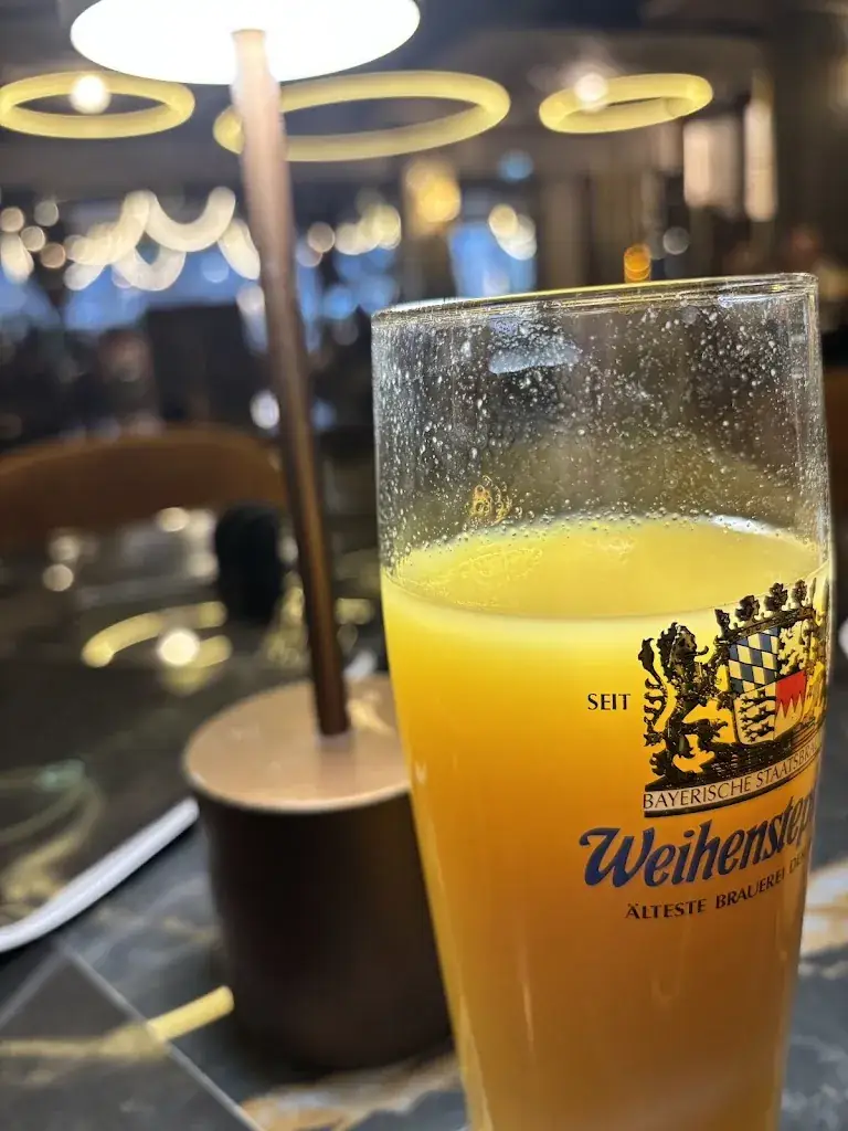 Anisha Nellikka Panikkan_Restaurant Dionysos_Eching_review