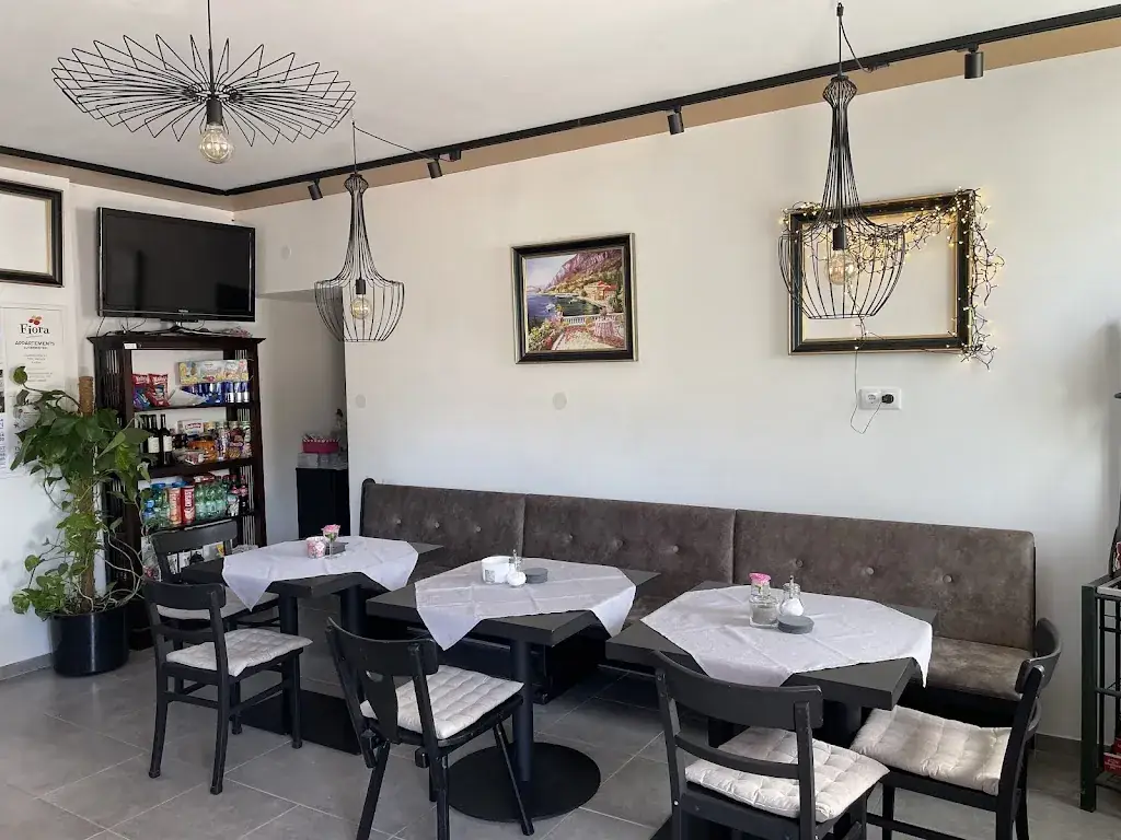 Olga Czinkóczi_Pizzeria Fiora Agnes_Nikitsch_review