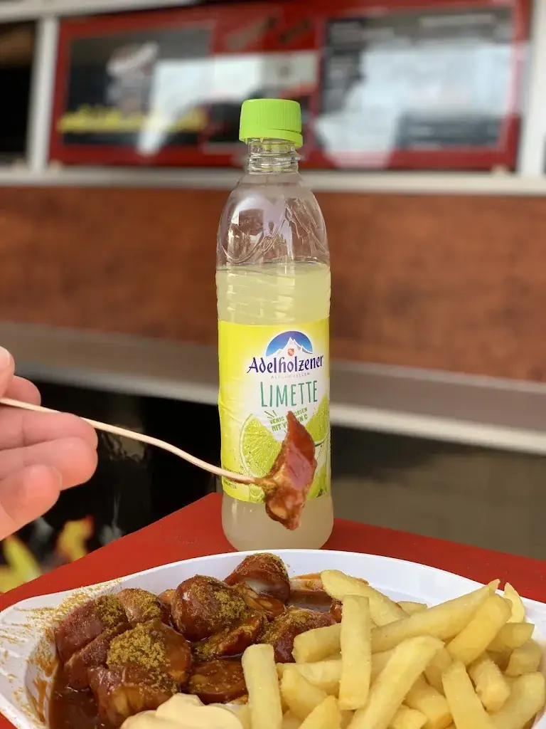 Menu_Schned‘s Currywurst_Eching_image_9