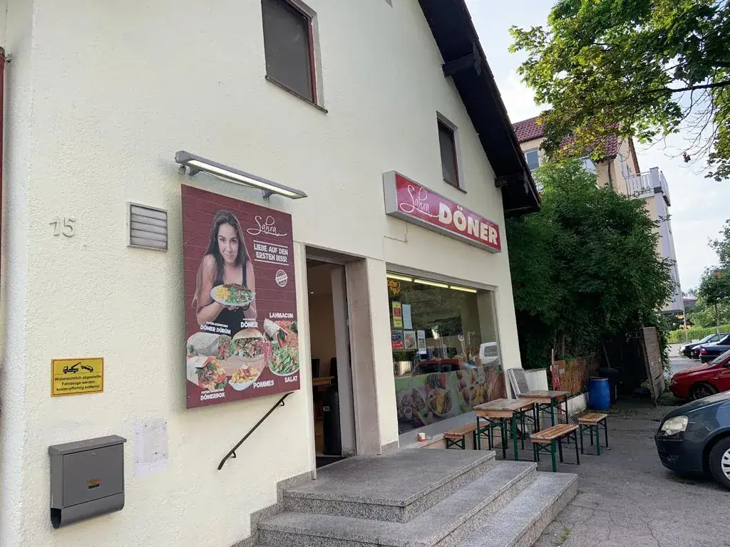 Sahra Döner und Feinkost_Eching_slider_image_1