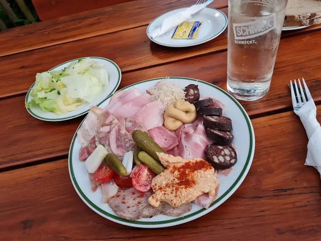 Heurigenlokal Fink_Neufeld an der Leitha_slider_image_2