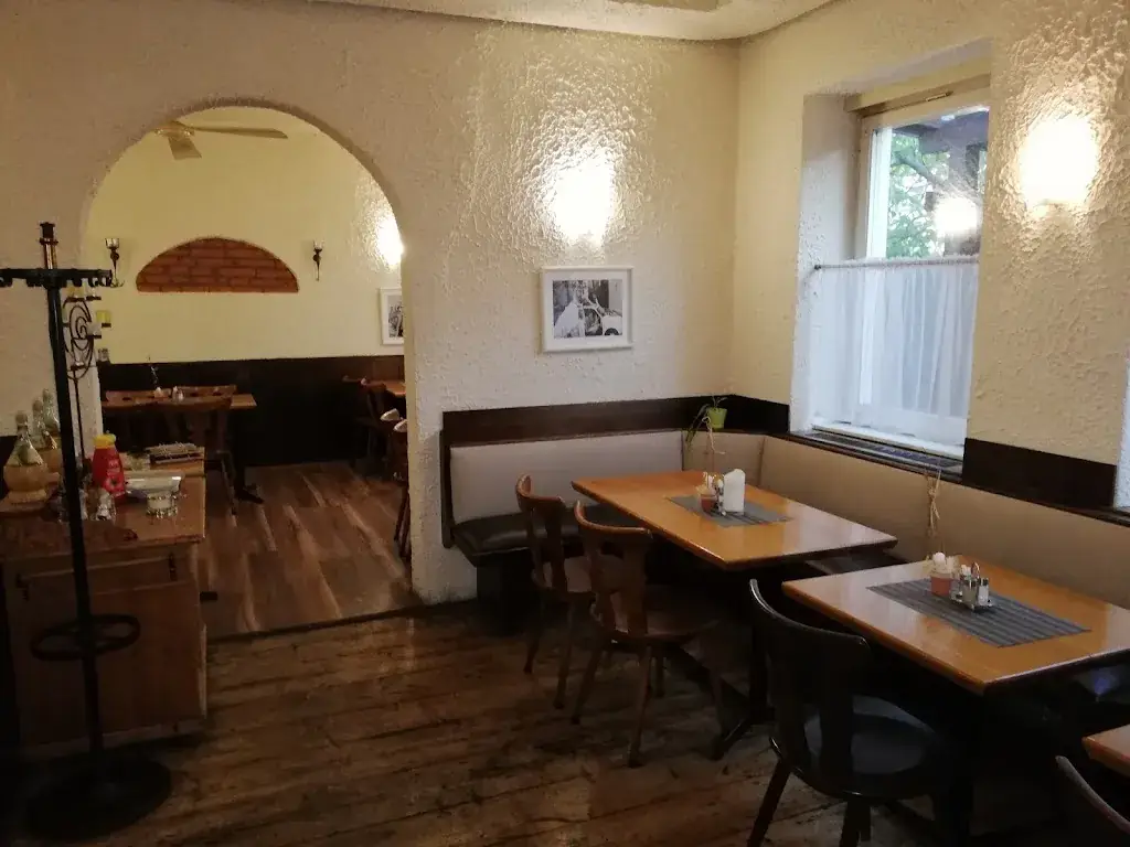 Pizzeria La Strega ristorante a Neufeld an der Leitha