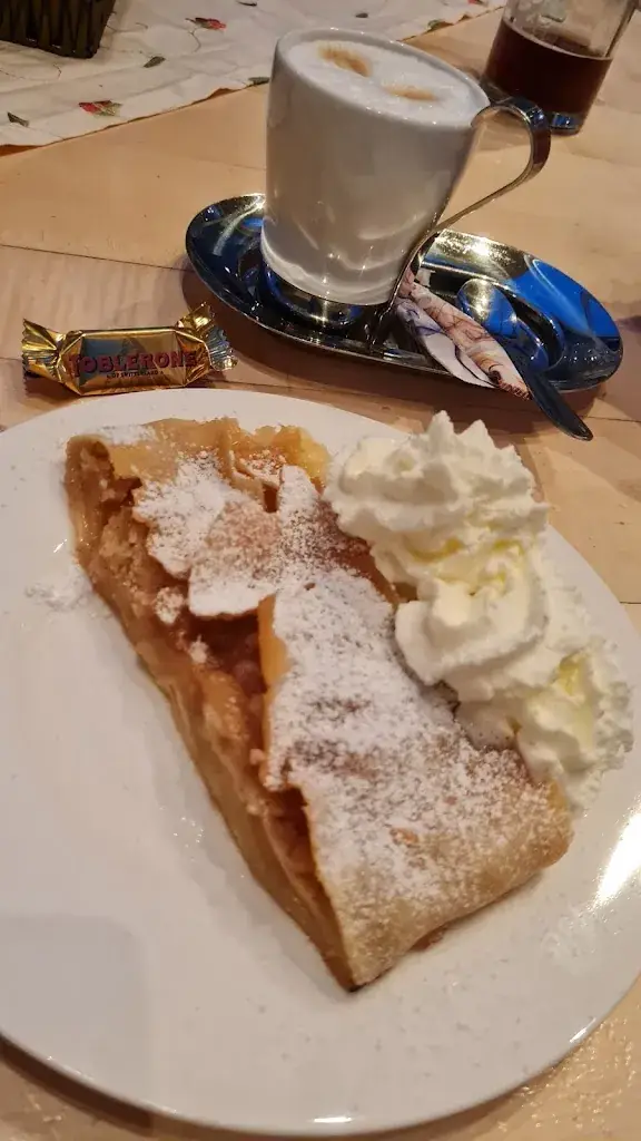 Maggy S._Zum Faßl_Grödig_review