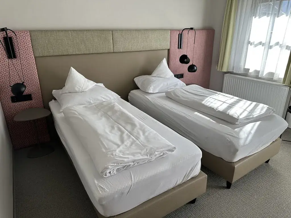 Richard Hall_Hotel Jakob_Fuschl am See_recensione