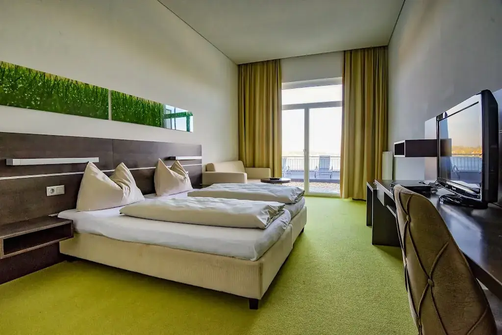 Neufeldersee Hotel & Restaurant_Neufeld an der Leitha_slider_image_3