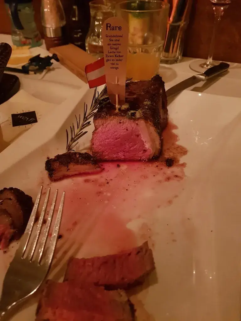 Irina Sigeyeva_Santa Fe_Hallwang_review