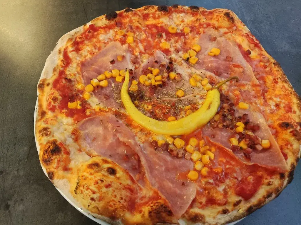 Ján Dubňanský_Pizzeria Restaurant Bella Palma Hallein_Hallein_review