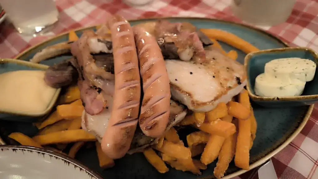 Florian Kreuzer_Road House XXL Restaurant_Hallein_review