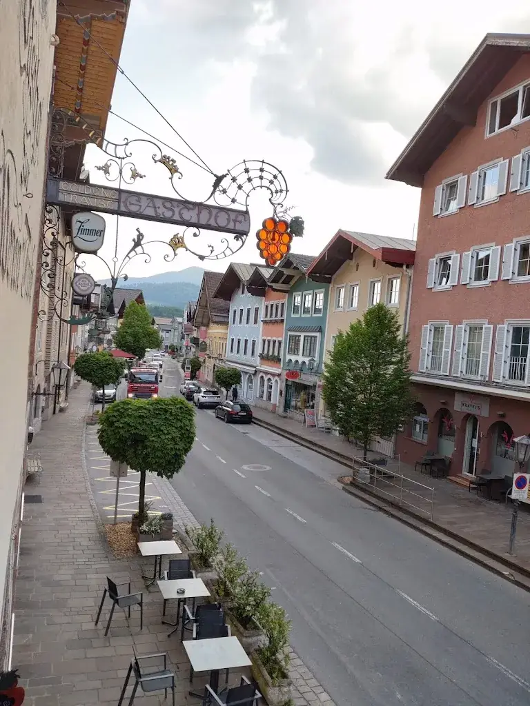 Doros Eracledes_Gasthof Goldene Traube_Golling an der Salzach_review