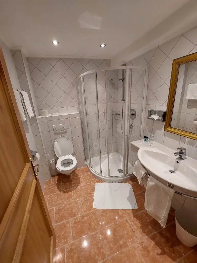 Hotel Hauslwirt_Golling an der Salzach_slider_image_2