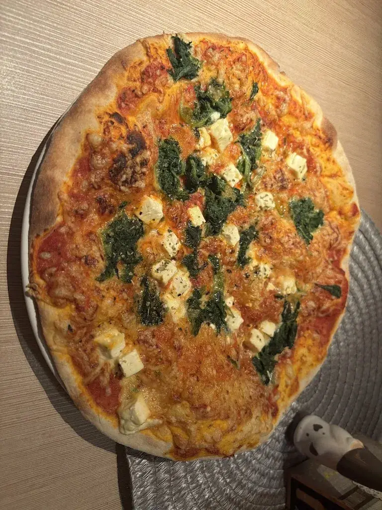 TxicoTxeco_Vicky's Logo 111_Golling an der Salzach_recensione