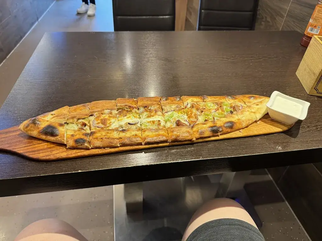 Alan Yong_Enes Kebap Pizza | italienische und türkische Spezialitäten_Golling an der Salzach_avis