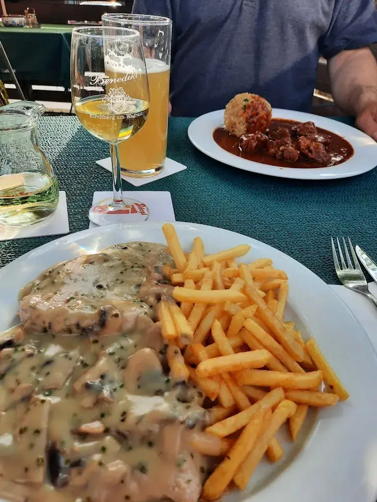 Vivian Petlek_Gasthof zur Linde_Golling an der Salzach_review