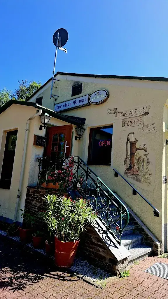 karin rößger_Zur alten Pumpe/ Erlabrunn_Breitenbrunn_avis