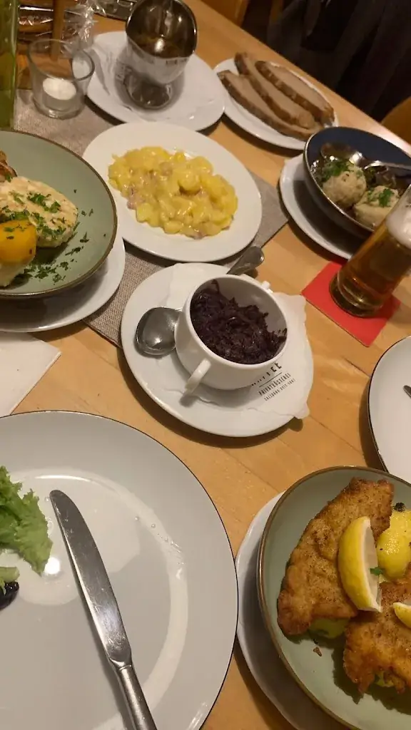 Javier Sánchez_Stelzhamer Stube Henndorf_Henndorf am Wallersee_review