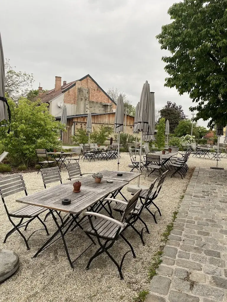 fabio palumbo_Gasthaus Ziegelwerk_Neufeld an der Leitha_review