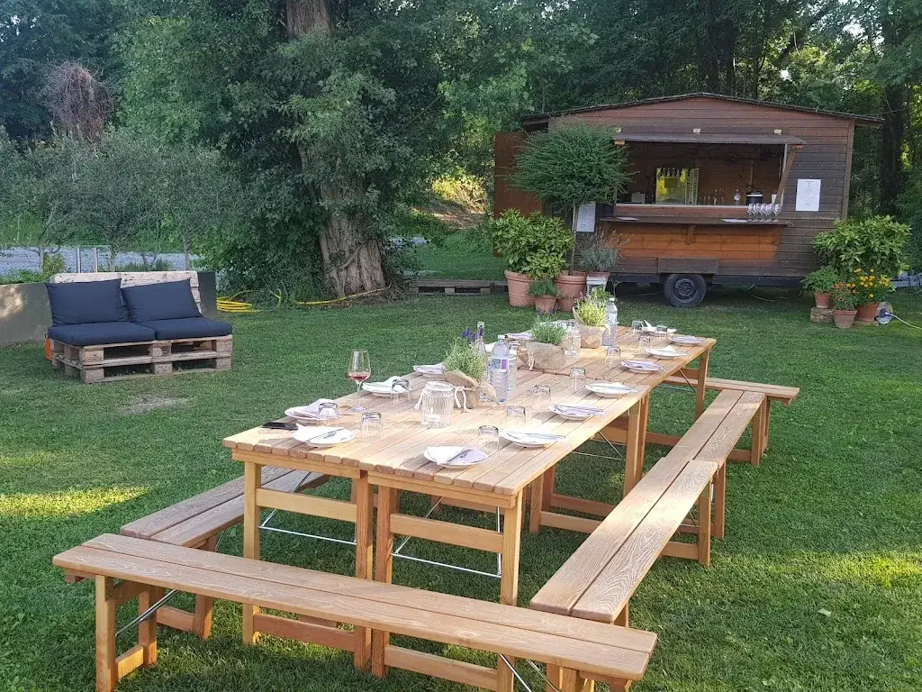 Gasthaus Ziegelwerk ristorante a Neufeld an der Leitha