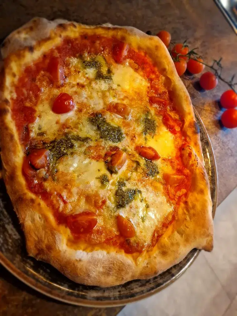 Pastore Pizza_Henndorf am Wallersee_slider_image_2