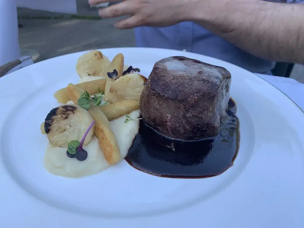 salma saab_Latschenwirt Gastronomie GmbH_Grossgmain_review