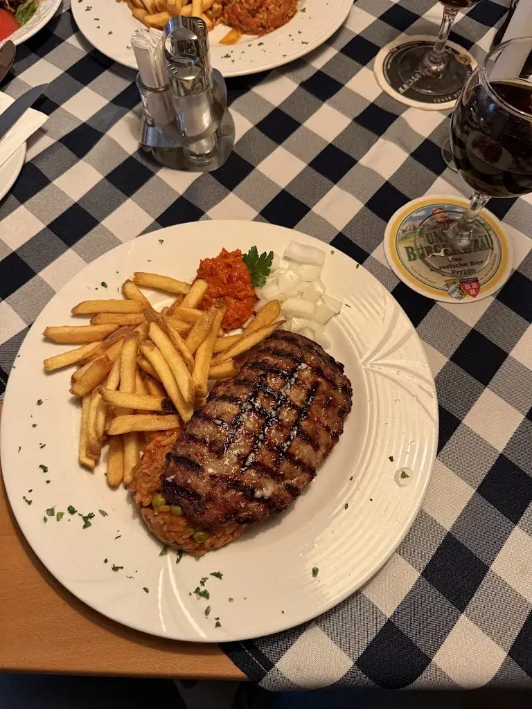 Bartosz Zieliński_Gasthof Dreisesselberg_Grossgmain_review