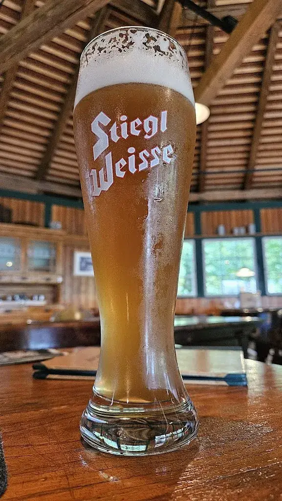 Pepijn S_Salettlwirt_Grossgmain_avis