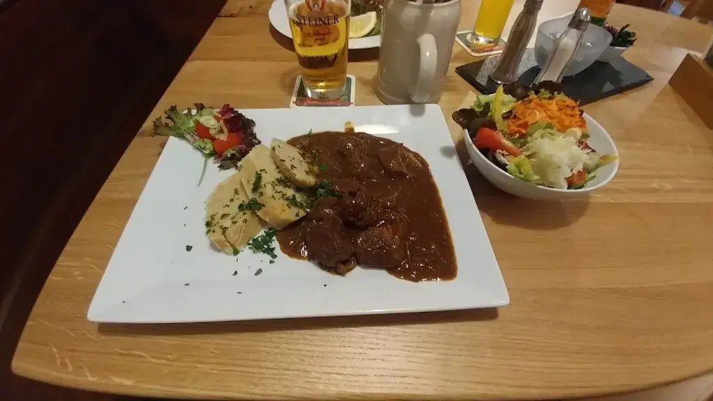 jason burnside_Gasthaus Gruttenstein zum Pfaffei_Grossgmain_avis