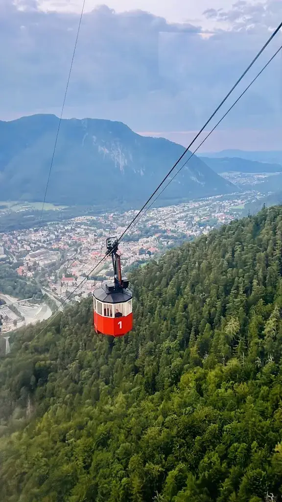 Asma Ben Letaief Toumi_Bergrestaurant Predigtstuhl_Grossgmain_recensione