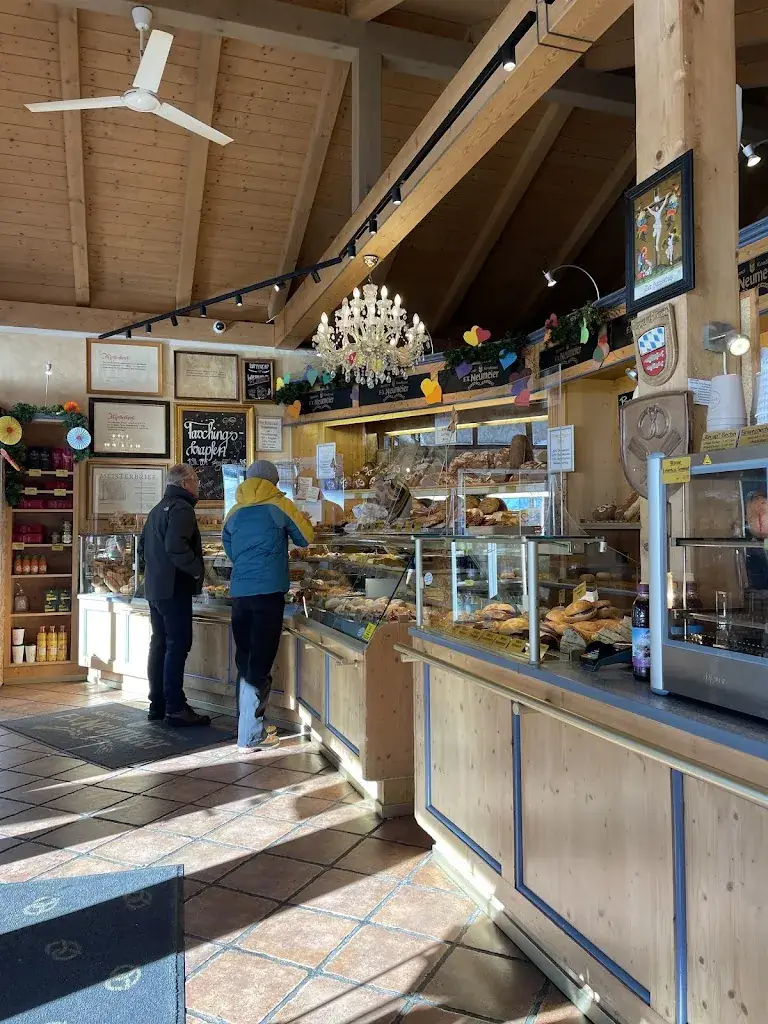 Emilia Panait_Bakery pastry F. X. Neumeier_Grossgmain_avis