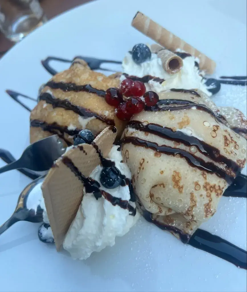 Hilary Mema_Altwirt Piding_Grossgmain_review