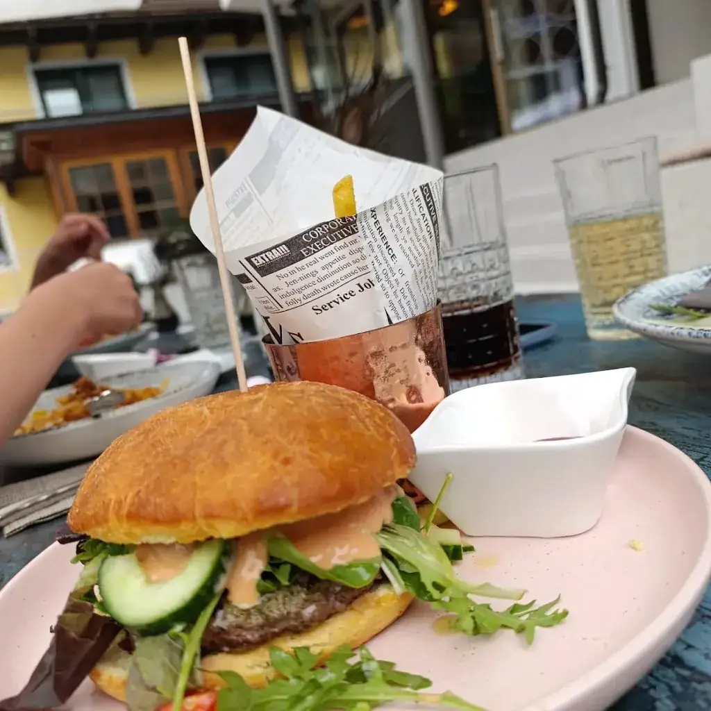 Andrea Hofmeister_gamshag RESTAURANT_Hinterglemm_avis