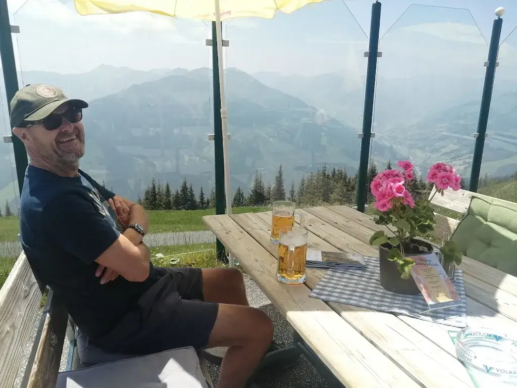 LINDA BUCKLEY_Wildenkarhütte GmbH_Hinterglemm_review