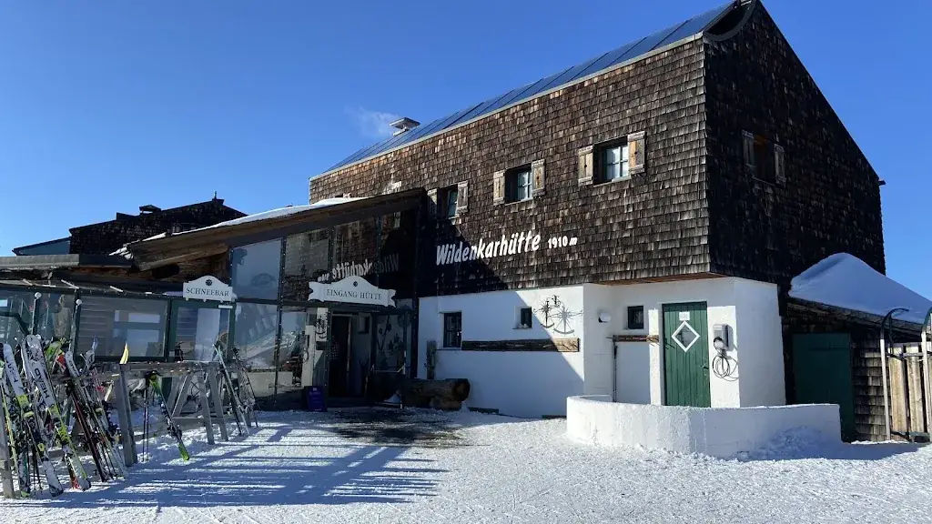 Caroline Nelson_Wildenkarhütte GmbH_Hinterglemm_review